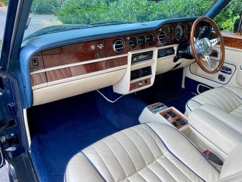 Image 23/50 of Bentley Continental (1987)