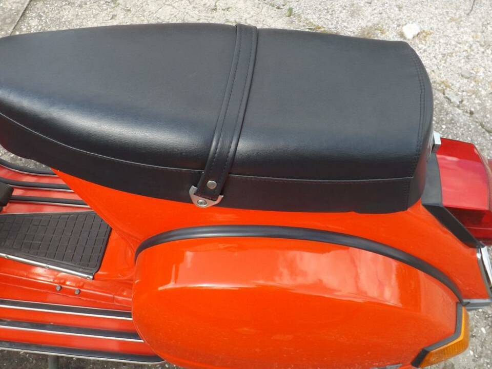 Image 12/50 of Piaggio Vespa P 200 E (1982)