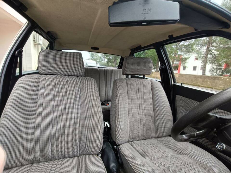 Immagine 32/50 di Alfa Romeo 33 - 1.3 S (1989)