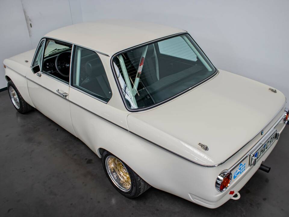Immagine 13/32 di BMW 2002 tii (1971)