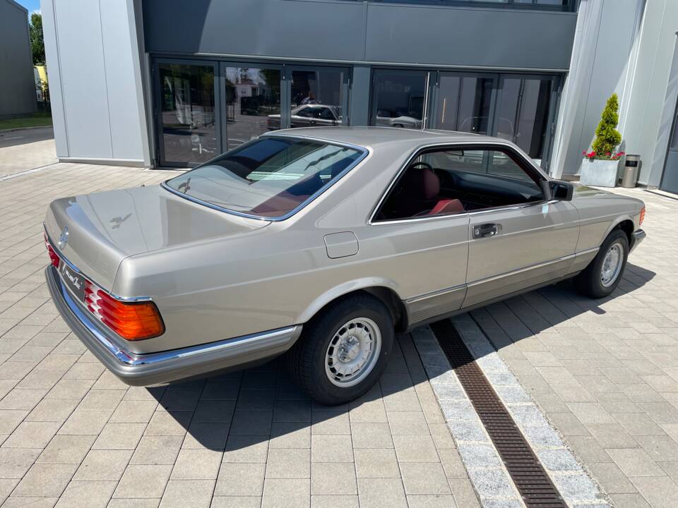Bild 35/48 von Mercedes-Benz 500 SEC (1985)