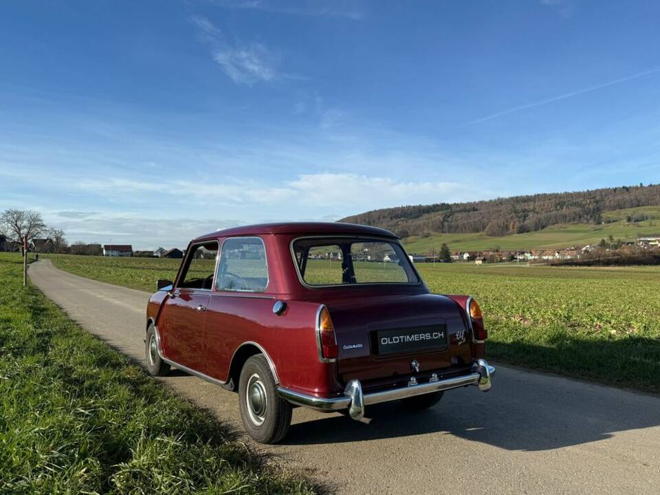 Image 2/18 of Riley Elf Mark III (1968)