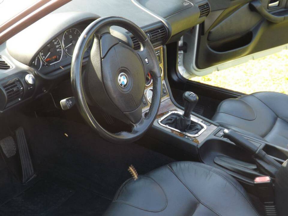 Bild 42/50 von BMW Z3 Cabriolet 3.0 (2000)