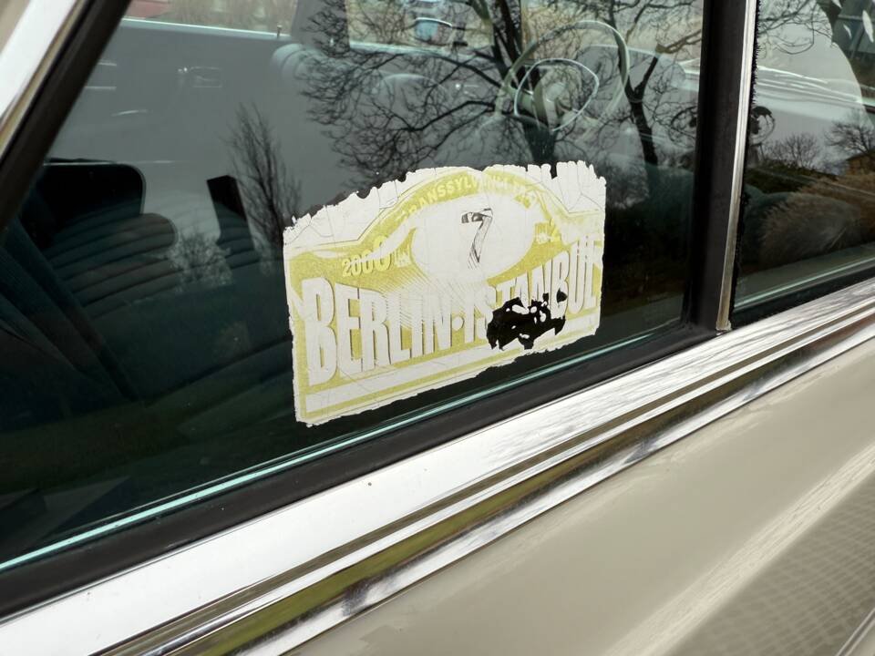 Image 14/44 of Mercedes-Benz 280 SEL 3,5 (1971)