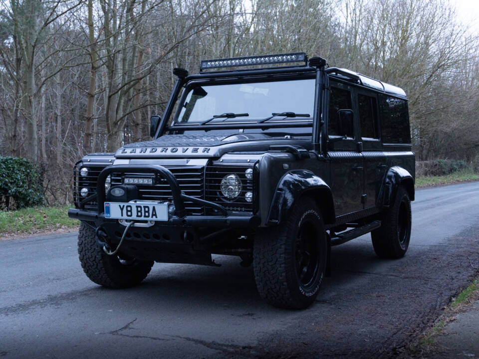 Image 3/16 of Land Rover Defender 110 (2010)