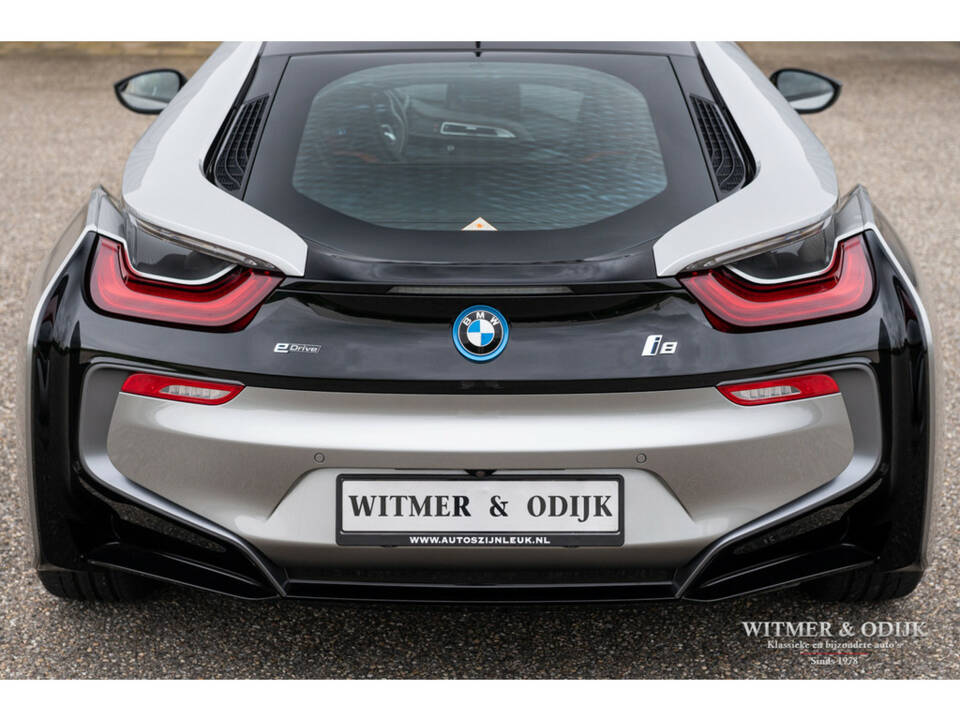 Image 9/30 de BMW i8 Coupé (2018)