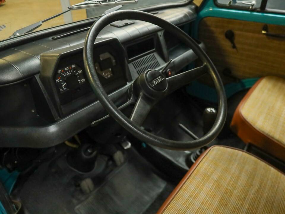 Image 17/50 of FIAT 900E (1980)
