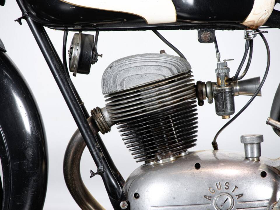 Bild 22/50 von MV Agusta 125 TR (1958)