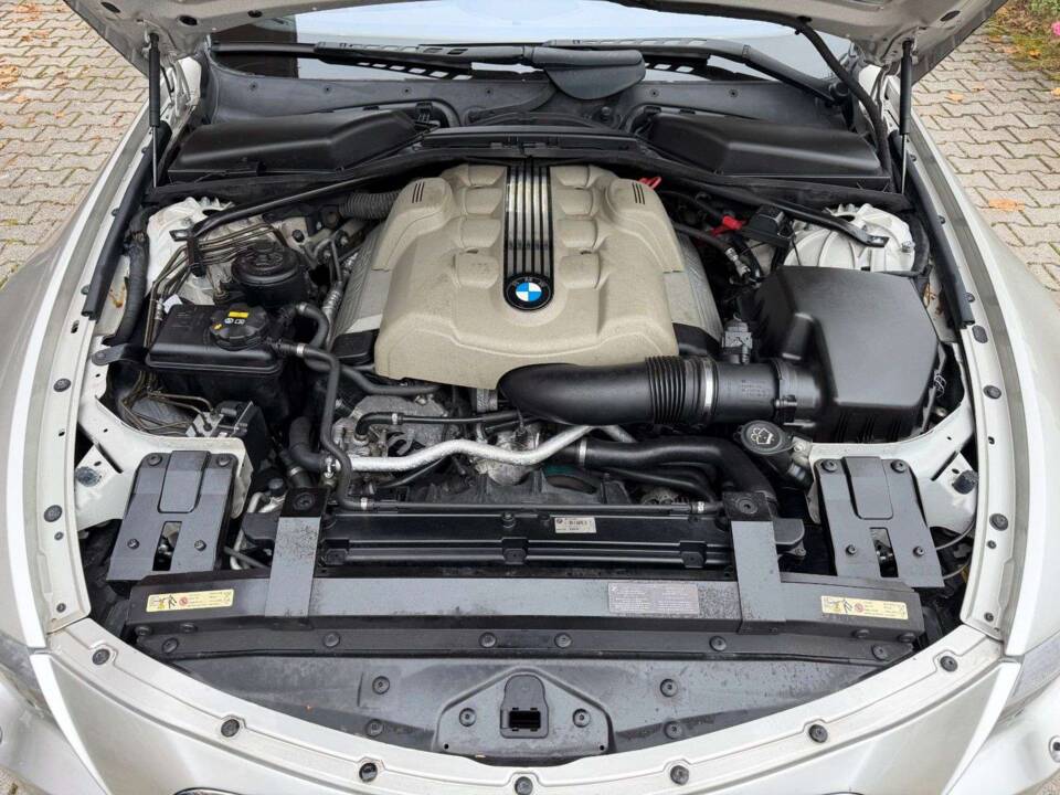 Image 18/24 of BMW 645Ci (2005)