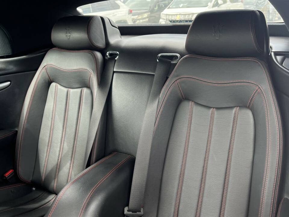 Image 27/42 de Maserati GranCabrio 4.7 (2010)
