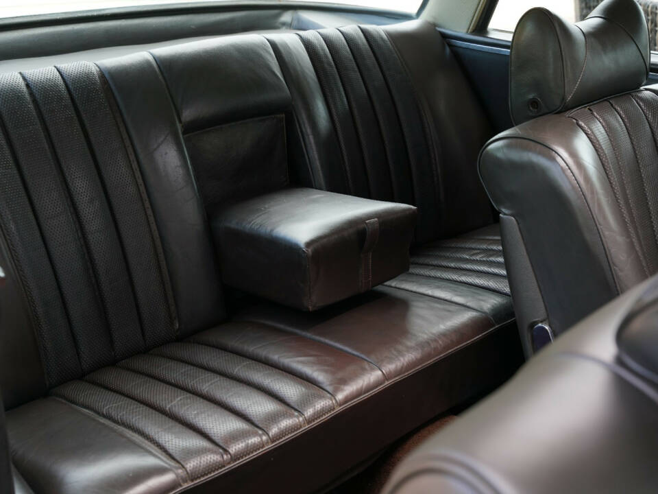 Image 13/50 of Mercedes-Benz 280 SE (1968)
