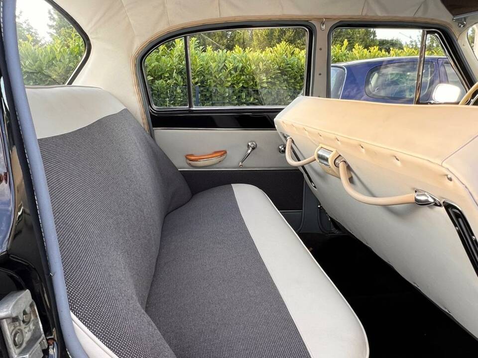 Bild 10/15 von GAZ M21 Volga (1961)