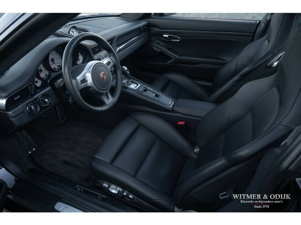 Image 3/34 of Porsche 911 Turbo S (2015)