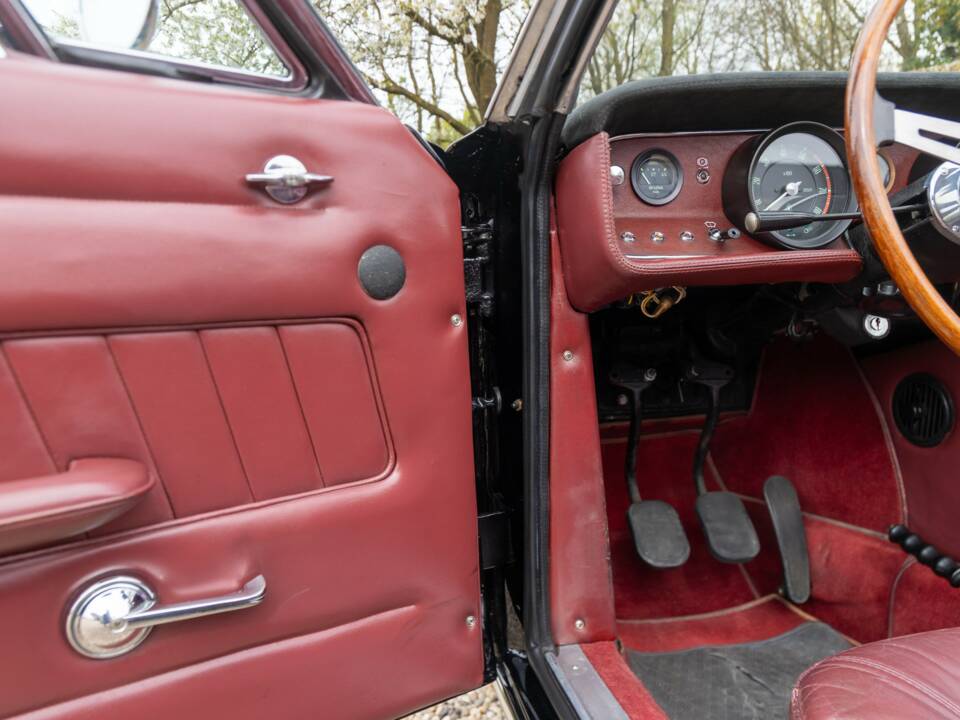 Imagen 41/50 de Maserati Ghibli Spyder (1968)