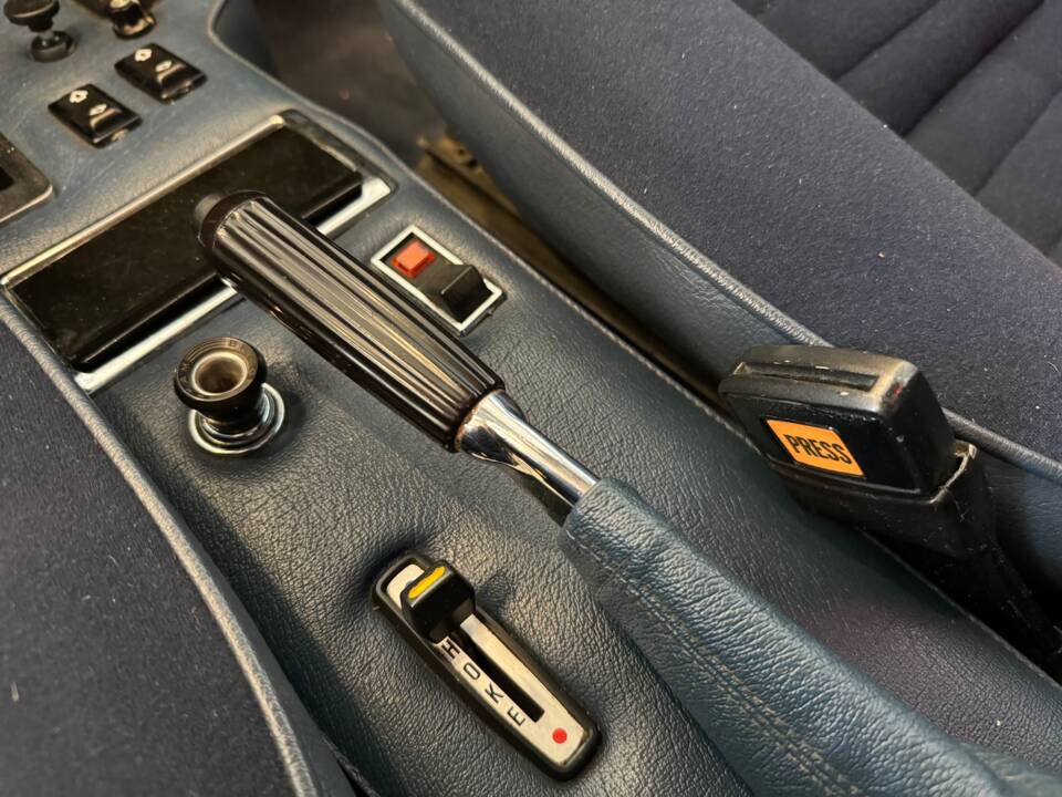 Immagine 16/22 di Ferrari Dino 208 GT4 (1975)