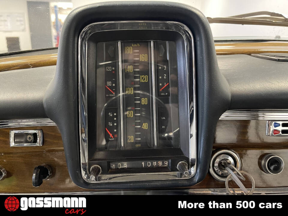 Bild 12/15 von Mercedes-Benz 220 SE b (1963)