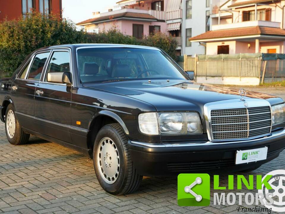 Image 3/10 of Mercedes-Benz 420 SE (1988)