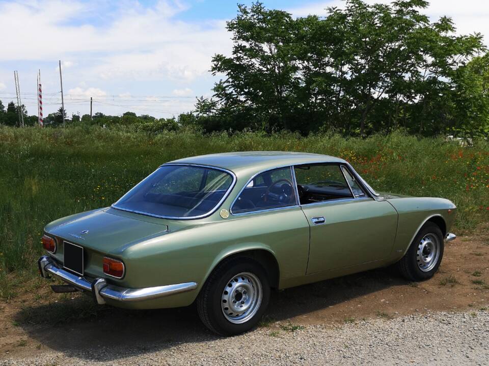 Afbeelding 5/22 van Alfa Romeo 1750 GT Veloce (1969)