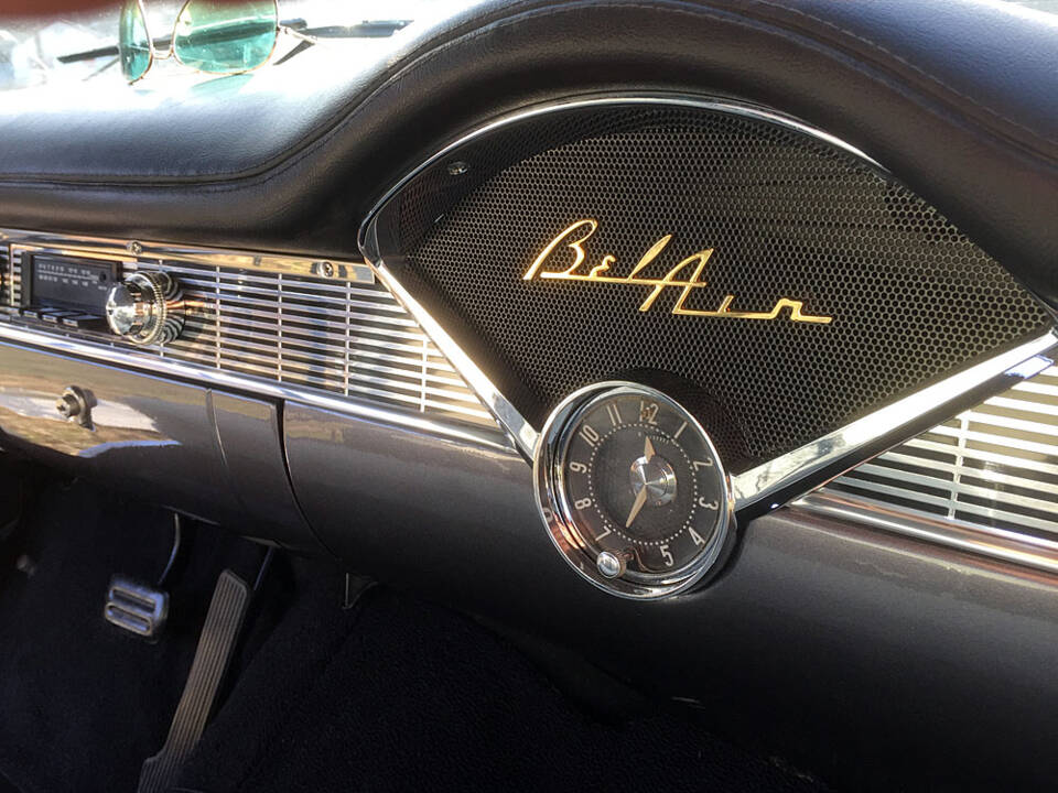 Image 5/20 of Chevrolet Bel Air Convertible (1956)
