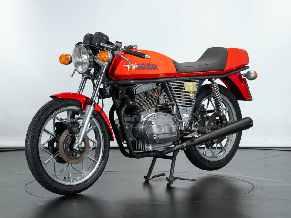 Image 7/50 of MV Agusta DUMMY (1975)