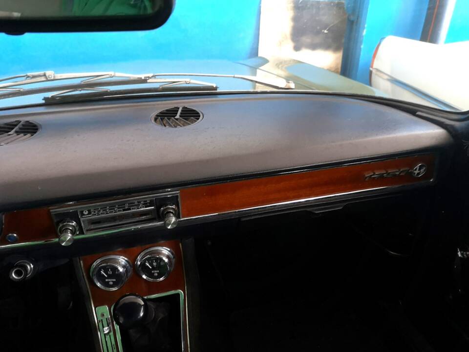 Afbeelding 17/22 van Alfa Romeo 1750 GT Veloce (1969)