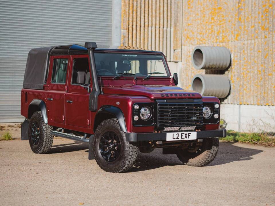 Image 9/9 of Land Rover Defender 110 (2015)