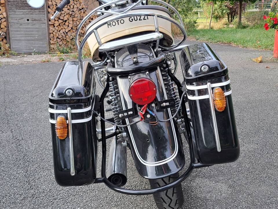 Bild 15/20 von Moto Guzzi DUMMY (1973)