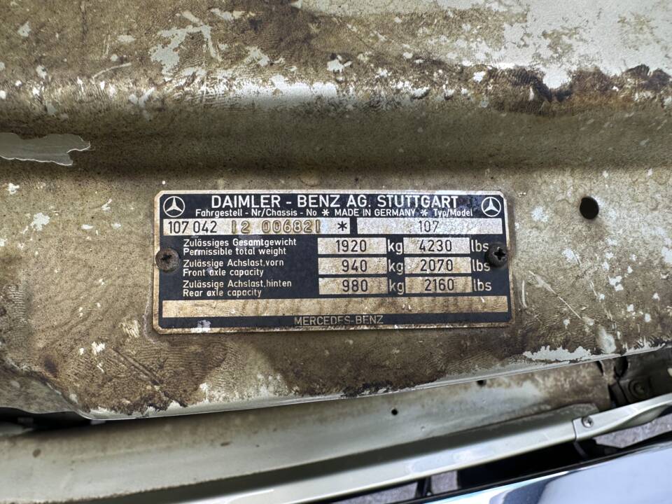 Image 15/20 of Mercedes-Benz 280 SL (1979)