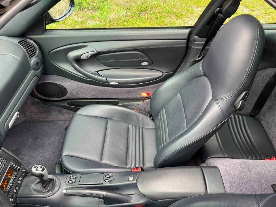 Bild 29/50 von Porsche 911 Carrera (2003)