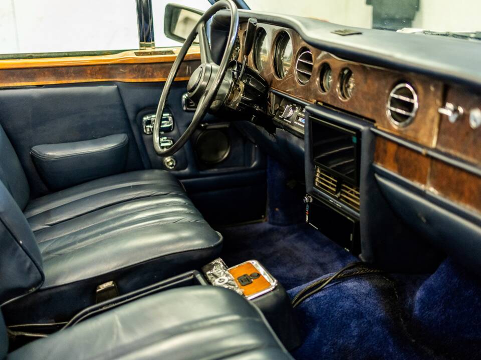 Afbeelding 5/39 van Rolls-Royce Corniche I (1976)