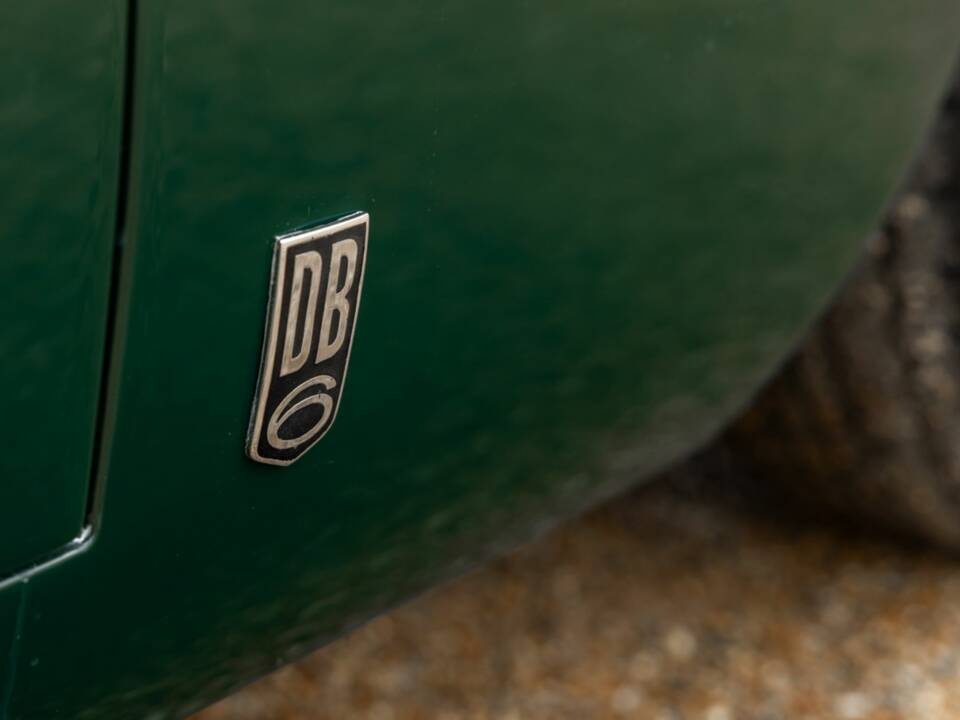 Afbeelding 20/50 van Aston Martin DB 6 (1967)