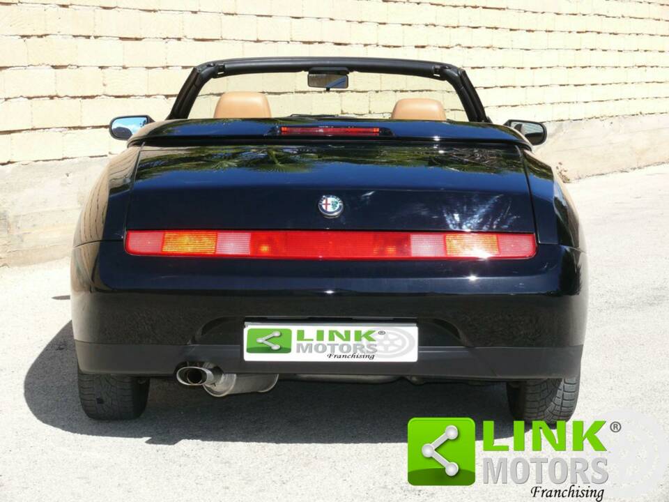 Immagine 6/10 di Alfa Romeo Spider 2.0 Twin Spark 16V (1997)