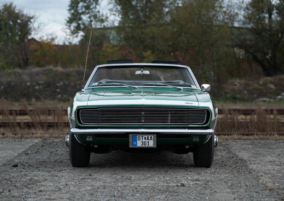 Image 6/8 of Chevrolet Camaro Z28 (1968)