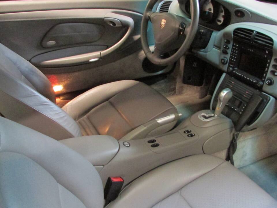 Bild 15/22 von Porsche 911 Turbo (2003)