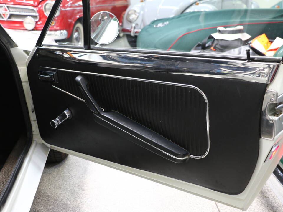 Image 16/31 of Alfa Romeo Junior Zagato GT 1600 (1973)