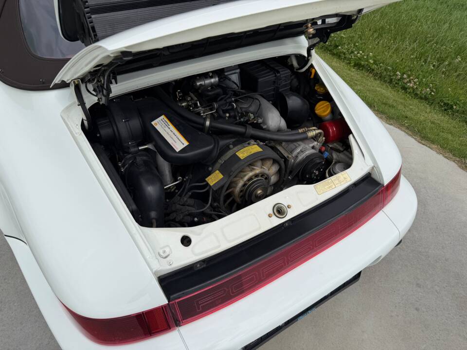 Image 55/62 of Porsche 911 Carrera 2 (1990)