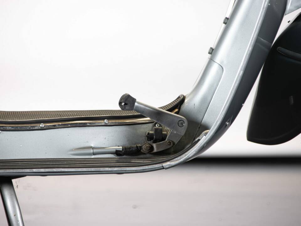 Bild 20/50 von Piaggio Vespa 150 Sprint (1967)