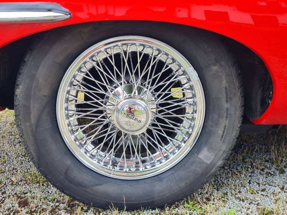 Immagine 4/9 di Jaguar E-Type (1969)