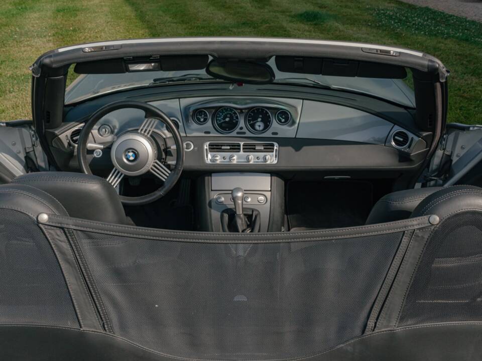 Image 161/185 of BMW Z8 (2001)