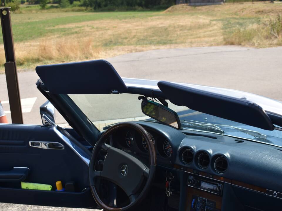Image 18/25 de Mercedes-Benz 450 SL (1980)
