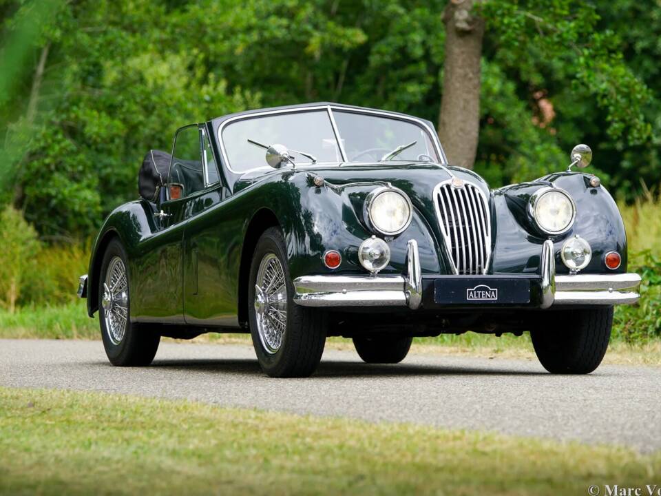 Afbeelding 7/59 van Jaguar XK 140 SE DHC (1955)