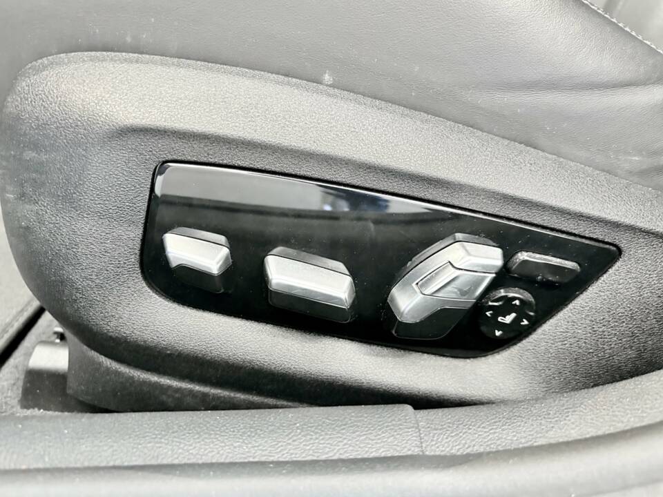 Image 21/31 of BMW M5 xDrive (2021)