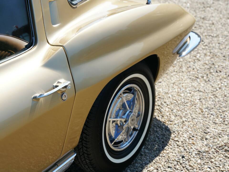 Image 25/50 de Chevrolet Corvette Sting Ray (1963)