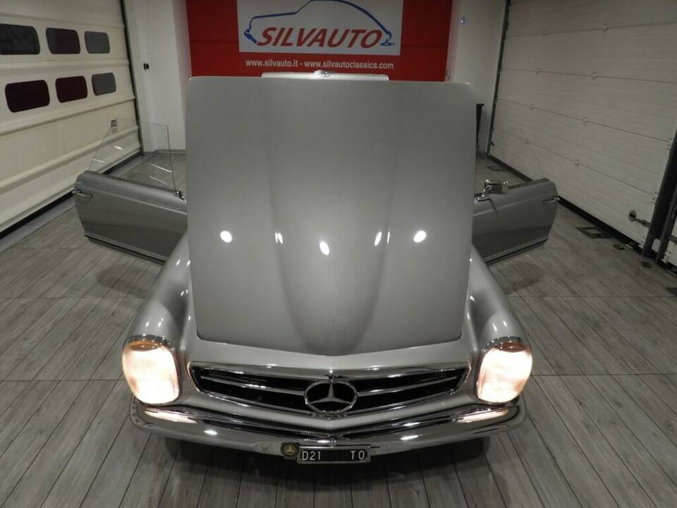 Image 12/15 de Mercedes-Benz 230 SL (1966)