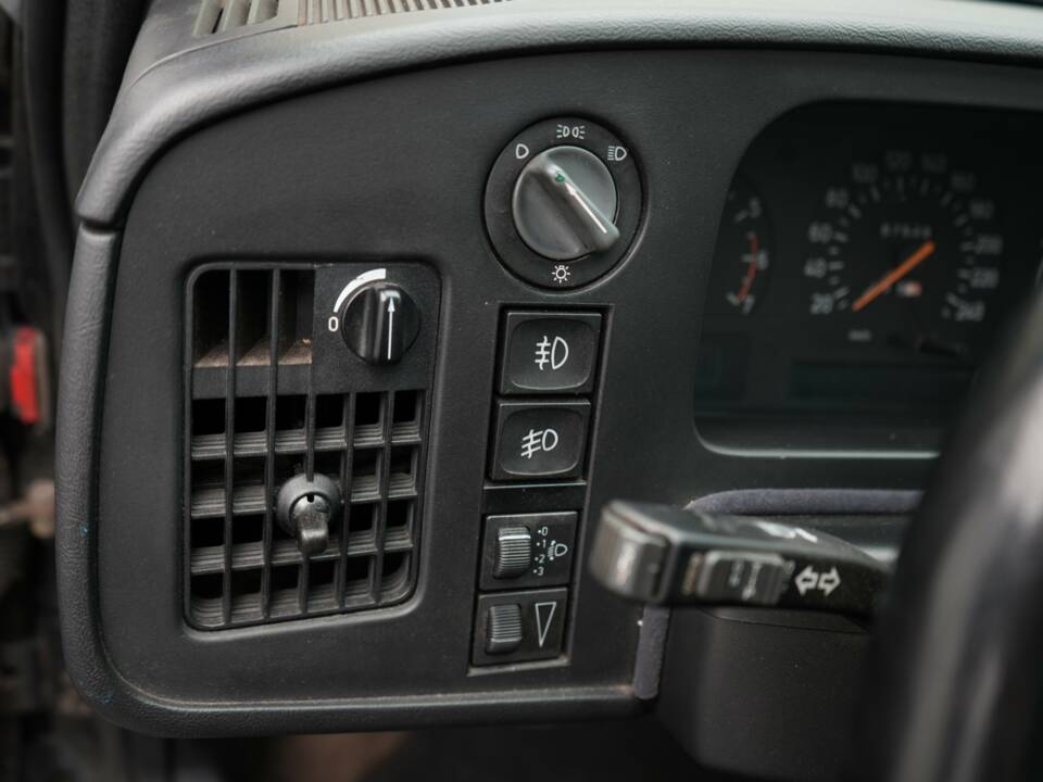 Immagine 18/23 di Saab 9000 CS Turbo Aero (1993)
