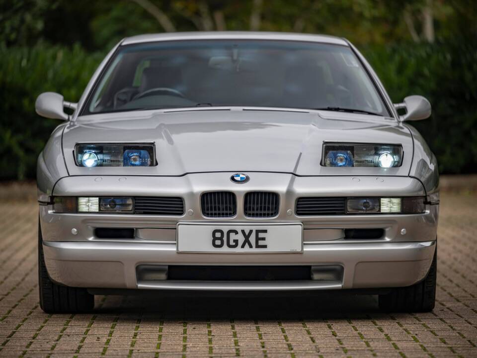 Bild 5/8 von BMW 830i (1992)