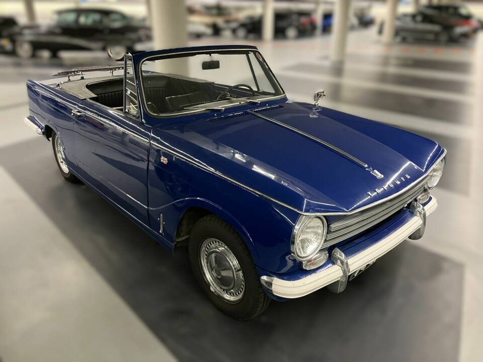 Image 1/8 de Triumph Herald 1200 (1970)