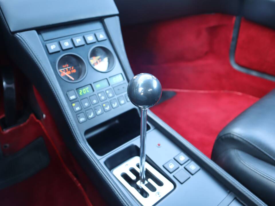 Afbeelding 21/23 van Ferrari 348 TB (1990)