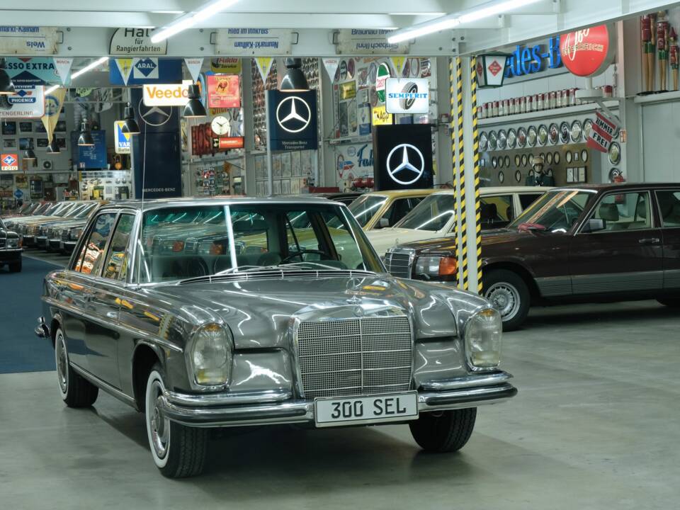 Bild 17/50 von Mercedes-Benz 300 SEL (1967)