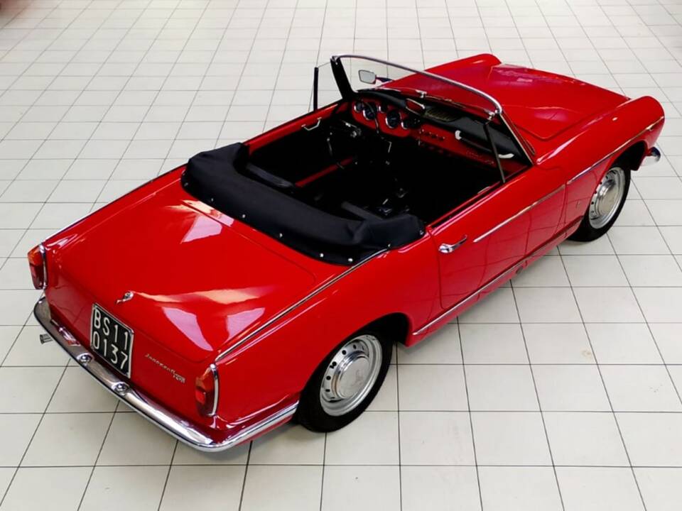 Image 17/47 of Innocenti 950 Spider (1962)